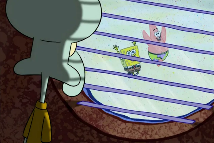 Carlo regarde par la fenêtre Bob l'éponge et Patrick qui s'amusent dehors