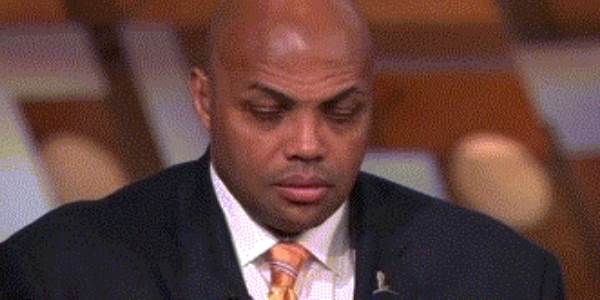 Quand j'essaie de rester éveillé pendant une longue réunion commerciale