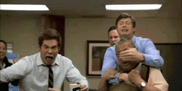 Quand quelqu'un ouvre IE devant nous