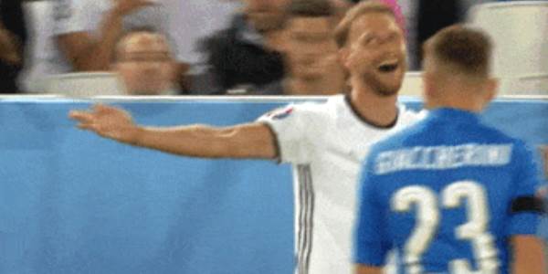 Quand quelqu'un veut que je l'aide sur un bug alors que je suis en train de quitter le bureau