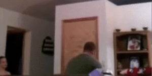 Quand j’aide le stagiaire à corriger un bug en production