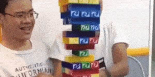 Quand j'observe le dev senior modifier le Core du projet