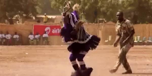 Quand il y a la queue aux toilettes juste avant de partir manger