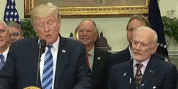 Quand j'écoute le commercial dérouler son argumentaire de vente