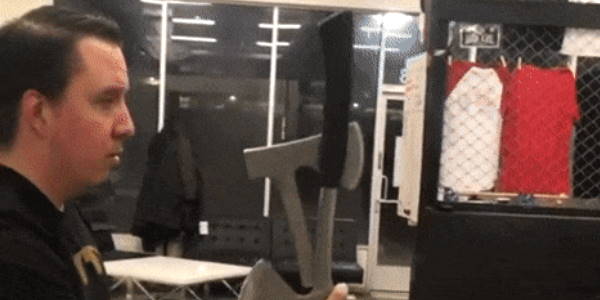 Quand le dev senior vient m'aider pour corriger un bug bloquant