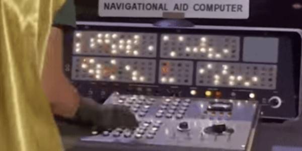 Quand le chef passe dans l'open space et que je fais semblant de bosser