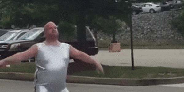 Quand on m'envoie chez le client pour vendre notre techno toute pourrie