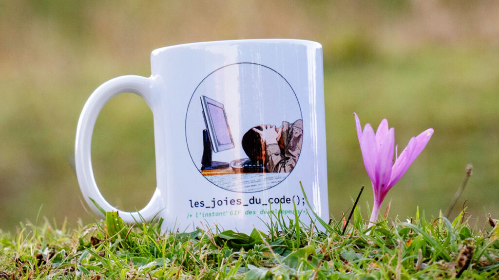 Journée internationale du rangement de bureau : un mug Les Joies du Code à gagner sur Twitter !