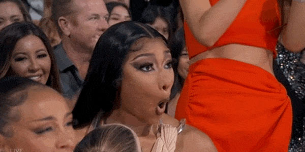 Quand le patron me félicite personnellement devant toute la boîte