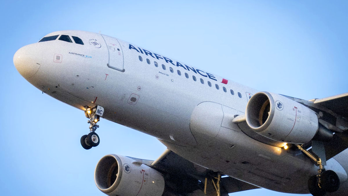 Test de Julien à nouveau : la célèbre notification de l'appli Air France a déjà un an !