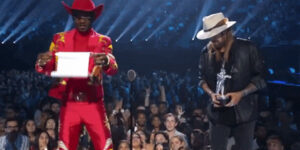 Quand je demande au client de m'envoyer par mail sa liste de demandes d'évolution