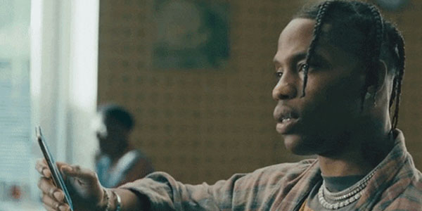 Quand je prends mon premier café du matin et qu'on me dit que le chef me cherche partout