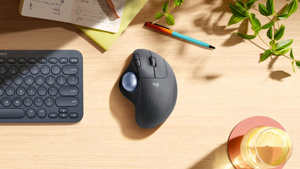 La souris ergonomique ERGO M575 avec trackball à seulement 27 euros chez Amazon