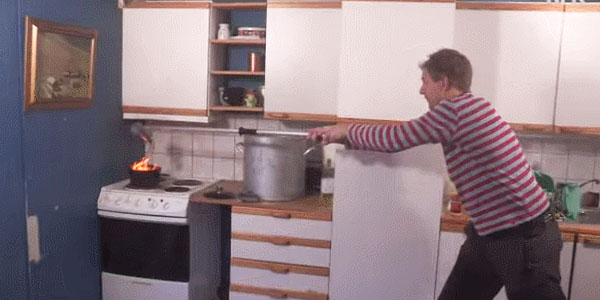 Quand on merge le code du stagiaire avec la branche principale