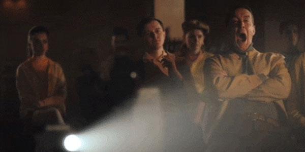 Quand le commercial m'invite à sa réunion de 2 heures pour présenter la nouvelle stratégie marketing de la boîte