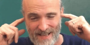 Quand le commercial vient s'installer à mon bureau sans crier gare