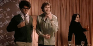 Quand le chef nous demande de bien nous comporter devant le client