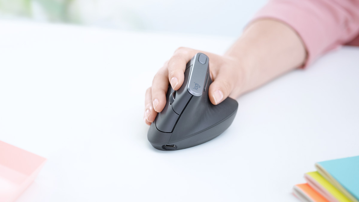 La souris ergonomique avancée MX Vertical de Logitech en promo pour le Black Friday