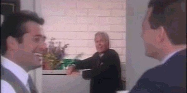 Quand le commercial essaie de prendre part à nos conversations de dev