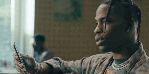 Quand je suis en pause et qu'une notif m'indique que le serveur est down