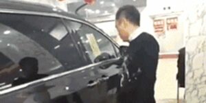 Quand le commercial insiste pour présenter une fonctionnalité que je n'ai pas encore bouclée