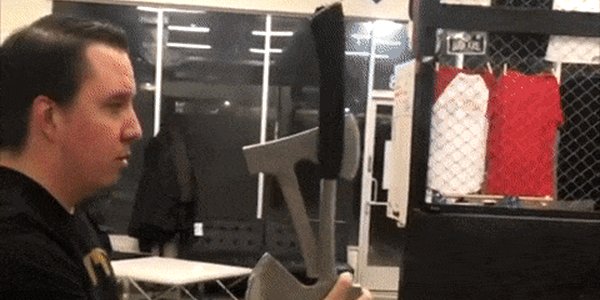 Quand le dev senior me montre ses techniques pour corriger un bug bloquant