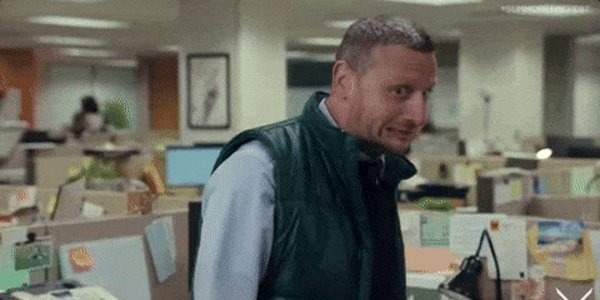 Quand le dev senior est en train de revoir mon code et que je l'entends râler dans l'open space