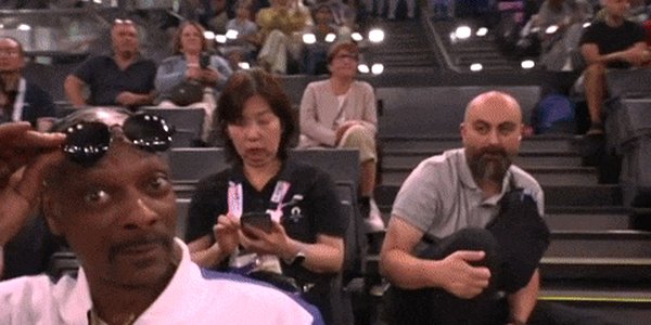 Quand j'écoute rien à la réunion et que tout à coup j'entends mon nom