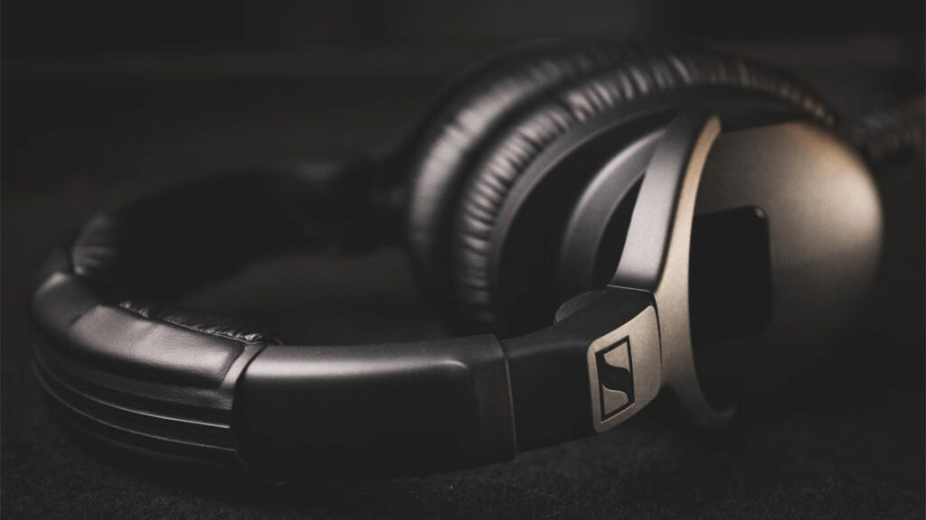 Black Friday 2024 : le casque audio Sennheiser HD 599 au prix le plus bas !