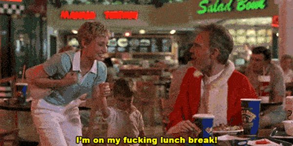 Quand je mange à mon bureau et qu'on vient me demander un truc