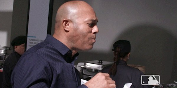 Quand je passe une tête au pot de départ d'un collègue que je connais juste de nom