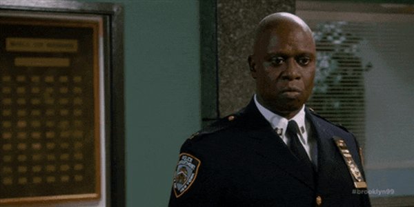 Quand je vois tous les mails de demandes que le commercial a envoyés le soir du réveillon