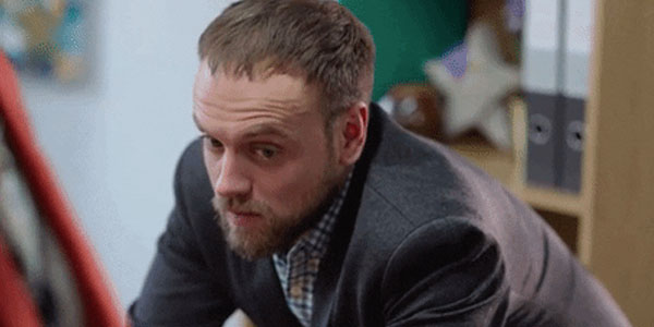 Quand le sysadmin commence a taper le mot de passe de la prod devant moi