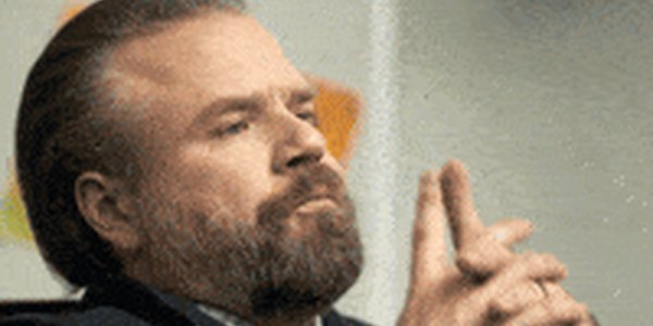 Quand le directeur passe à côté de moi et que je fais semblant de réfléchir sérieusement