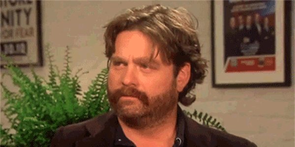 Quand le commercial en fait des caisses devant le client en disant qu’il a déjà codé en HTML