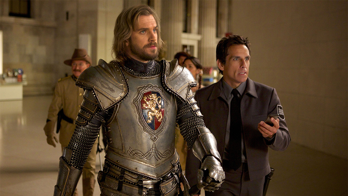 Capture du film la nuit au musée avec un chevalier à côté de Ben Stiller