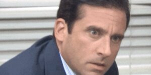 Quand je rejoins la réunion de crise et que tout le monde attend que je parle