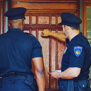 Anthropic coupe Internet à ses IA en test après un faux témoignage de Claude à la police